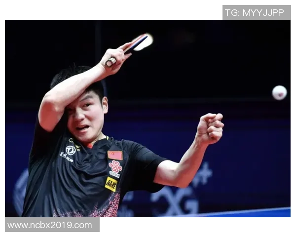 深圳羽毛球队中路突破战术解析与实战应用探讨